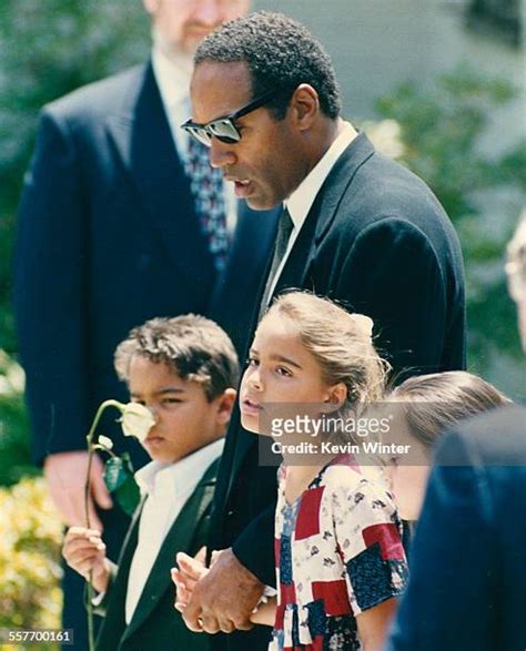 12 Nicole Brown Simpson Funeral Stock Photos, High-Res Pictures, and ...