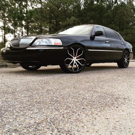 2003 Lincoln Town Car Accessories - CAR ACCESSORIES