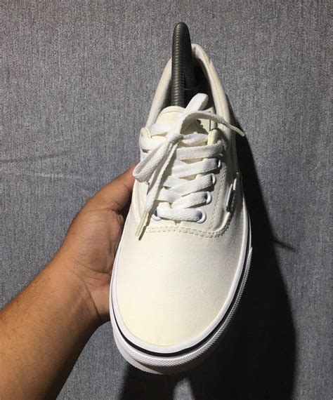 Vans Era White, Men's Fashion, Footwear, Sneakers on Carousell