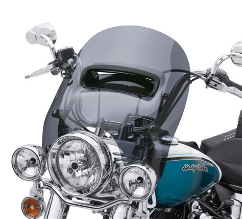 H-D Detachables Wind Splitter Vented Windshield - 57400159 | Harley-Davidson Thailand