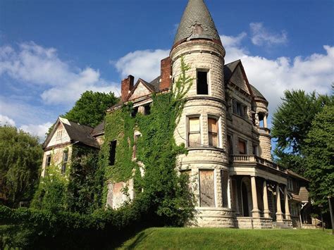 45+ Most Fascinating Abandoned Mansions Design Ideas You Should Know — Freshouz Home ...