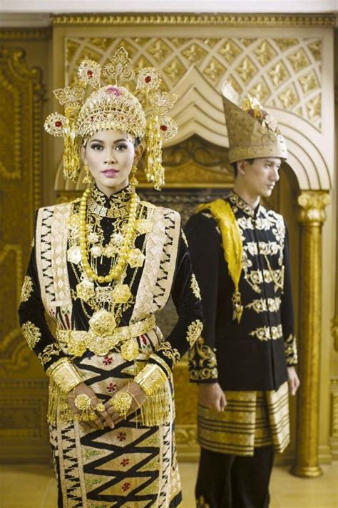 Aceh traditional Wedding | Gaya pengantin, Pengantin, dan Foto perkawinan