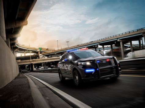 Ford Explorer-based 2020 Police Interceptor hybrid set to get 24 mpg ...