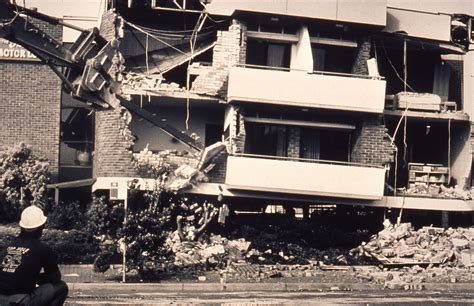 Earthquake damage - The Junction Motor Lodge - Newcastle, NSW | Living Histories