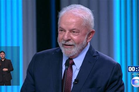 Lula: "Tenho orgulho de ter sido escolhido o melhor presidente da história"