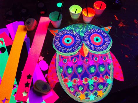 How to create glowing black light art teaching guide for black light art – Artofit