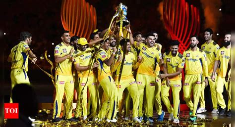 IPL Final, CSK vs GT Highlights: Ravindra Jadeja pulls off a heist to ...