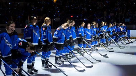 Hockey history made with inaugural PWHL game in Toronto