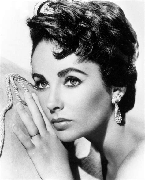 Elizabeth Taylor fotografiada por Wallace Seawell, 1958 | Elizabeth taylor, Hollywood, Hollywood ...