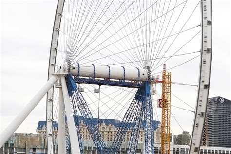 High Roller Ferris Wheel at The Linq Has Its Braces Removed | Vital ...