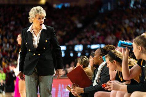 Social media reacts to No. 2 Iowa women's basketball handing over a win ...