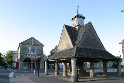 Witney a beautiful ancient market town in the Oxfordshire Cotswolds ...