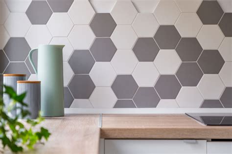 octagonal kitchen backsplash tiles - Google Search in 2020 | Tile trends, Modern tiles, Decor