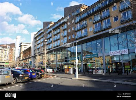 Feltham Shopping Centre West London England UK Stock Photo - Alamy