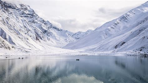 Saif ul Maluk Lake | Visit jheel Saif ul Malook - Rozefs Tourism