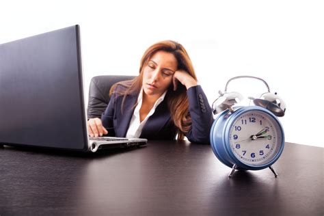 Why you feel Sleepy after Lunch and how to Prevent it | Sports Health & WellBeing