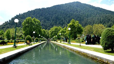 Top 10 Amazing Gardens in Kashmir Valley: Kashmir Mughal Gardens