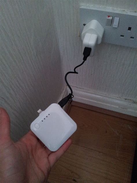 A Review of the iPhone 5 Emergency Charger - Selfish Mum