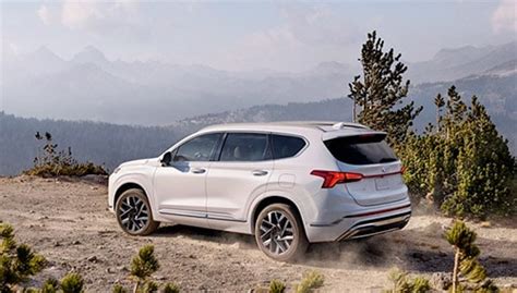 The 5 Best SUV for Seniors In 2021 (Perfect For Older People!)