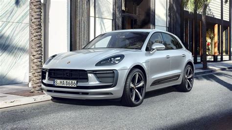 Buy new Porsche Macan at Rusnak/Westlake