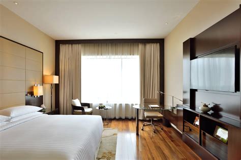 5-Star Luxury Hotel in Kochi, India | Kochi Marriott Hotel