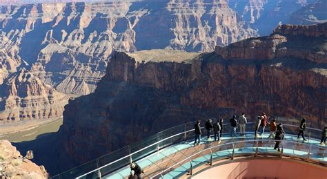 Grand Canyon Skywalk Helicopter Tour from Las Vegas | Papillon