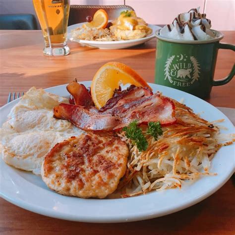 10 Best Breakfast Spots In Victoria To Start Your Day Right