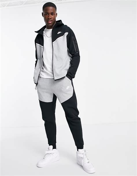 Nike Tech Fleece tracksuit in grey colourblock | ASOS