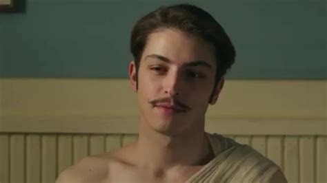 ليون وهلال - عم بتعلق فيك - Hileon ( مسلسل انت وطنى ) - YouTube