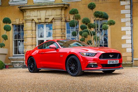 Ford Mustang GT: Stunning 4K Ultra HD Wallpaper