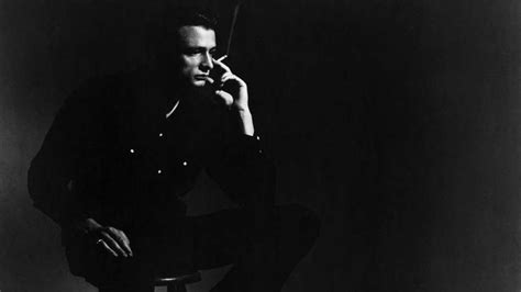 Johnny Cash becomes The Man in Black | Considerable | Johnny cash, Johnny, Johnny cash show