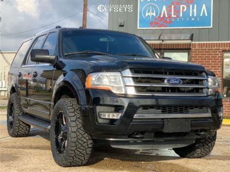 2016 Ford Expedition with 20x9 1 Fuel Maverick and 33/12.5R20 Nitto ...