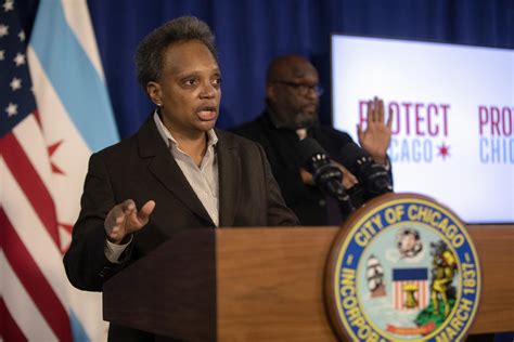 Chicago mayor tests positive for COVID-19 | AP News