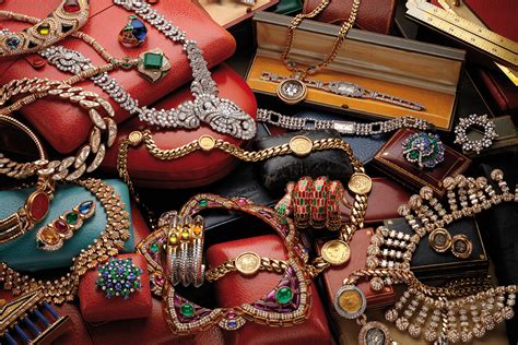 The Ultimate Guide to Bulgari Jewelry | La Patiala