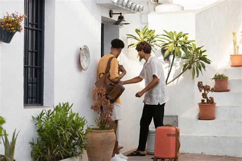 Airbnb Superhost: Everything you need to know about this status in 2023 | Minut