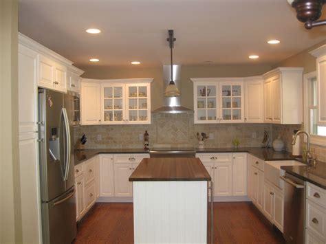 U shaped kitchens: pictures, examples, advantages and disadvantages ...