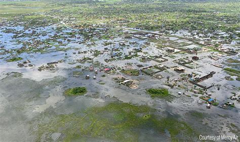 Emergency Cyclone Eloise | in Mozambique - Doctors with Africa CUAMM