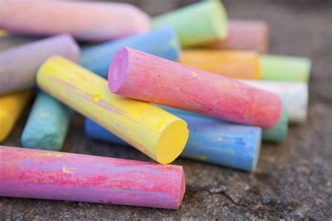 16 Fun Sidewalk Chalk Activity Ideas - Super Healthy Kids