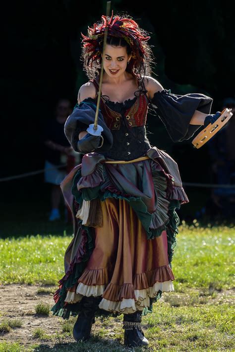 New York Renaissance Faire | Renaissance fair costume, Renaissance festival costumes ...