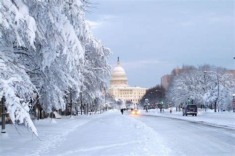 Snow in Washington DC (Photos of the DC Capital Region)