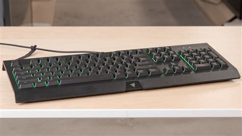 Razer Cynosa Chroma vs Razer Ornata Chroma Side-by-Side Keyboard ...