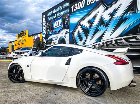 370z Black Rims