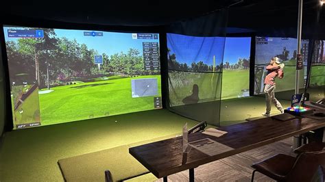 COURSES | Mulligans Indoor Golf Simulators