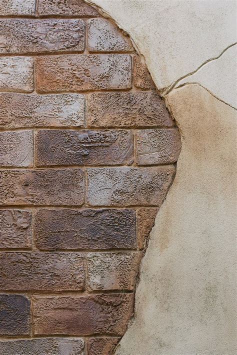 Cracked Brick Wall stock image. Image of stacko, cover - 11157867