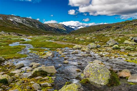 What to Know Before Hiking in Jotunheimen (Tips + Trails)