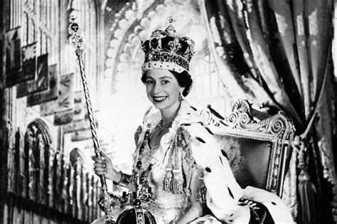 Coronation of Queen Elizabeth II | Her majesty the queen, Queen's ...