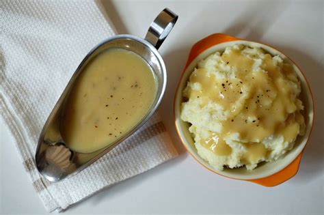 KFC Mashed Potato Gravy - 4 ingredients - New Malaysian Kitchen