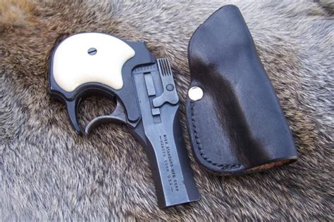 Leather Pocket Holster – High Standard Mfg. Corp. Derringer .22 (HOLSTER31) – RMB Custom Leather