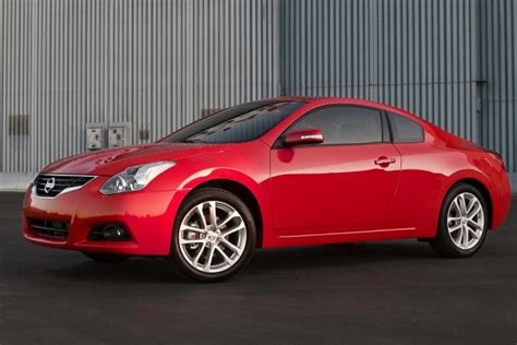 Used 2013 Nissan Altima Coupe Review | Edmunds