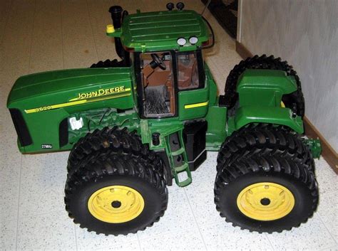 Large ERTL RC Remote Control JOHN DEERE 9620 Toy Tractor Working Lights ...